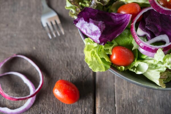 Dieta DASH pentru tensiune: ce alimente apar cel mai des în meniu
