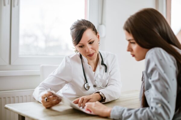 Policlinică sau spital privat: de ce contează diferența când ai nevoie de o intervenție?